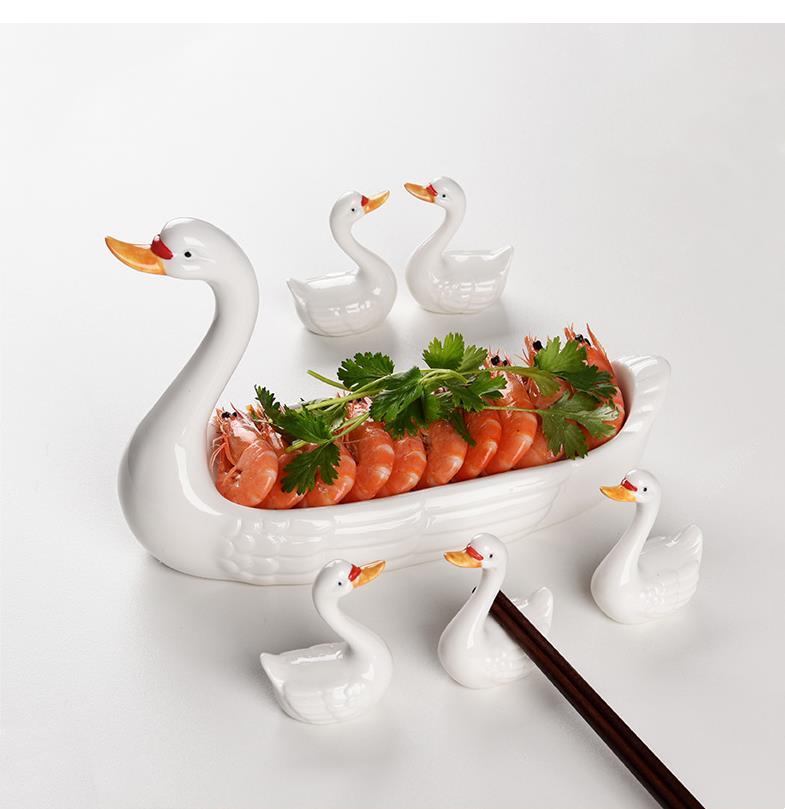 Chopstick Rest Ceramic - حامل عيدان الطعام الخزفي على شكل